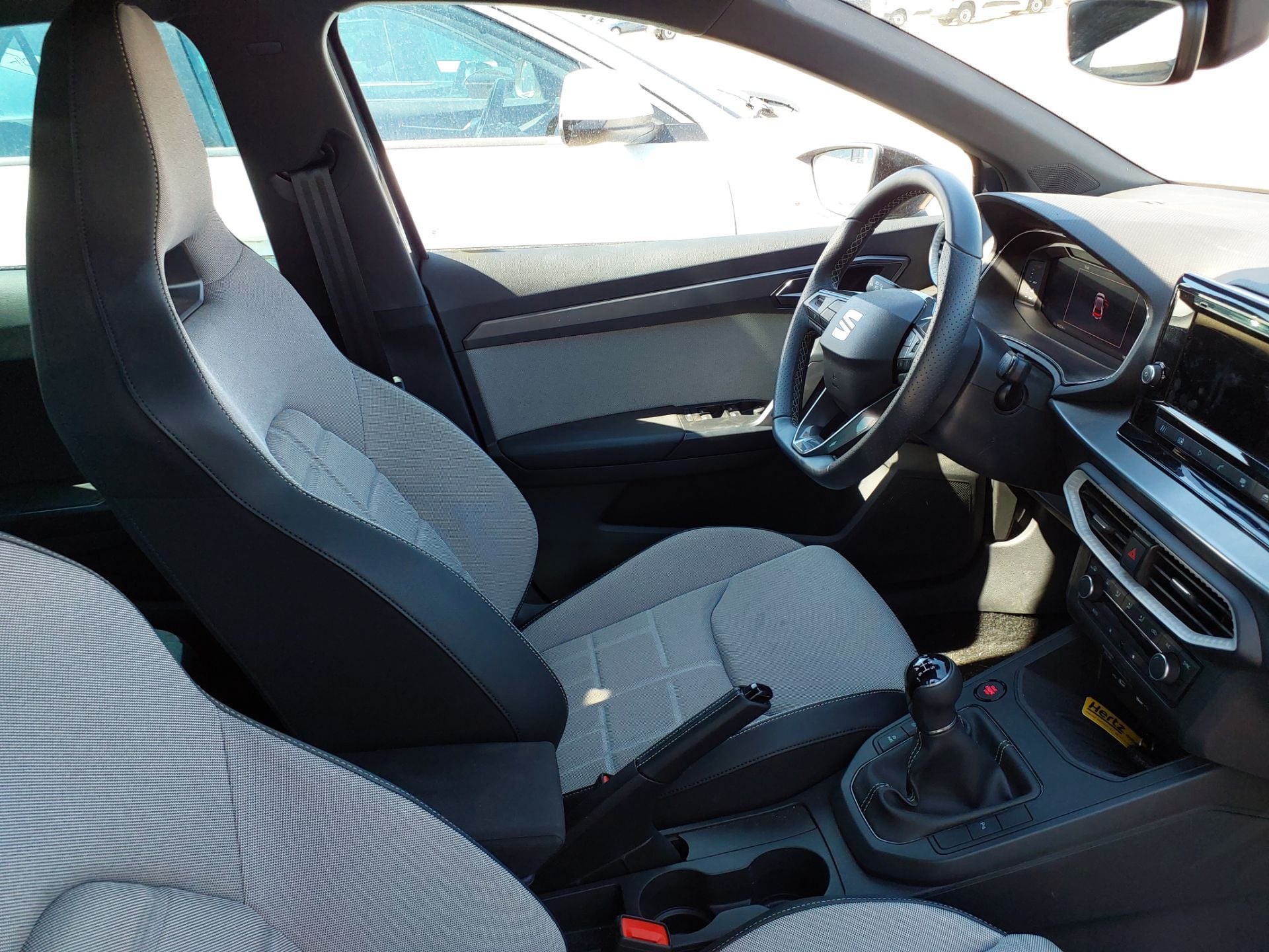 SEAT Ibiza 1.0 TSI S&S115cv Manual FR photo