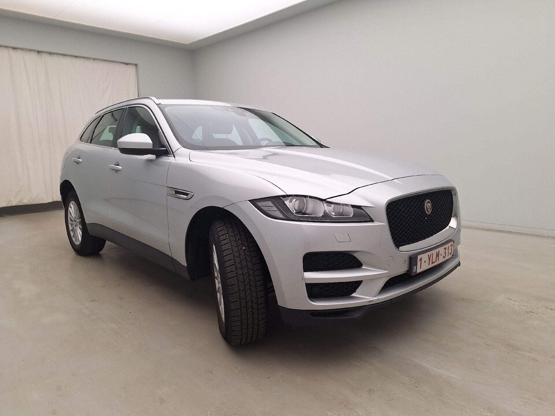 Jaguar, F-Pace, Jaguar F-Pace 2.0D 132kW Aut. Prestige 5d photo