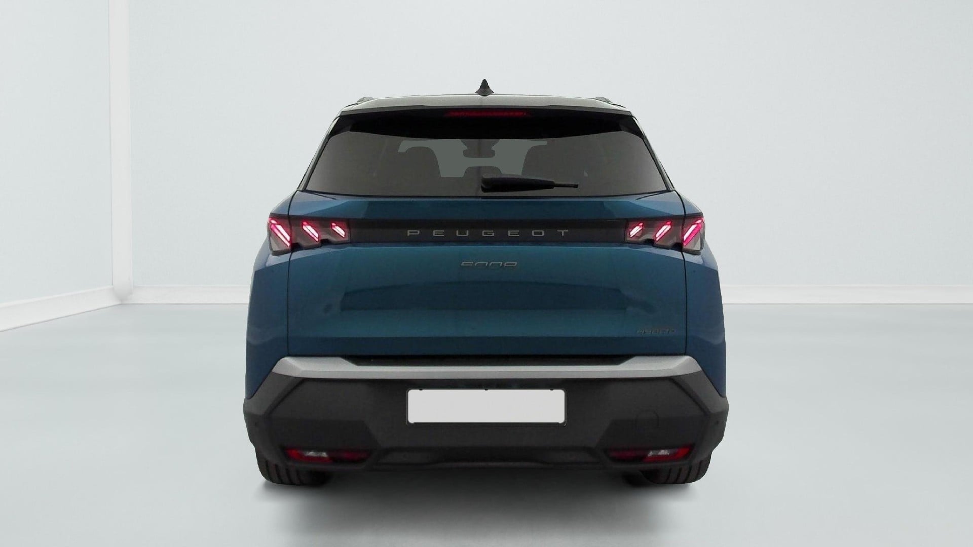 Peugeot 5008 GT Hybrid 145ch E-DCS6 photo