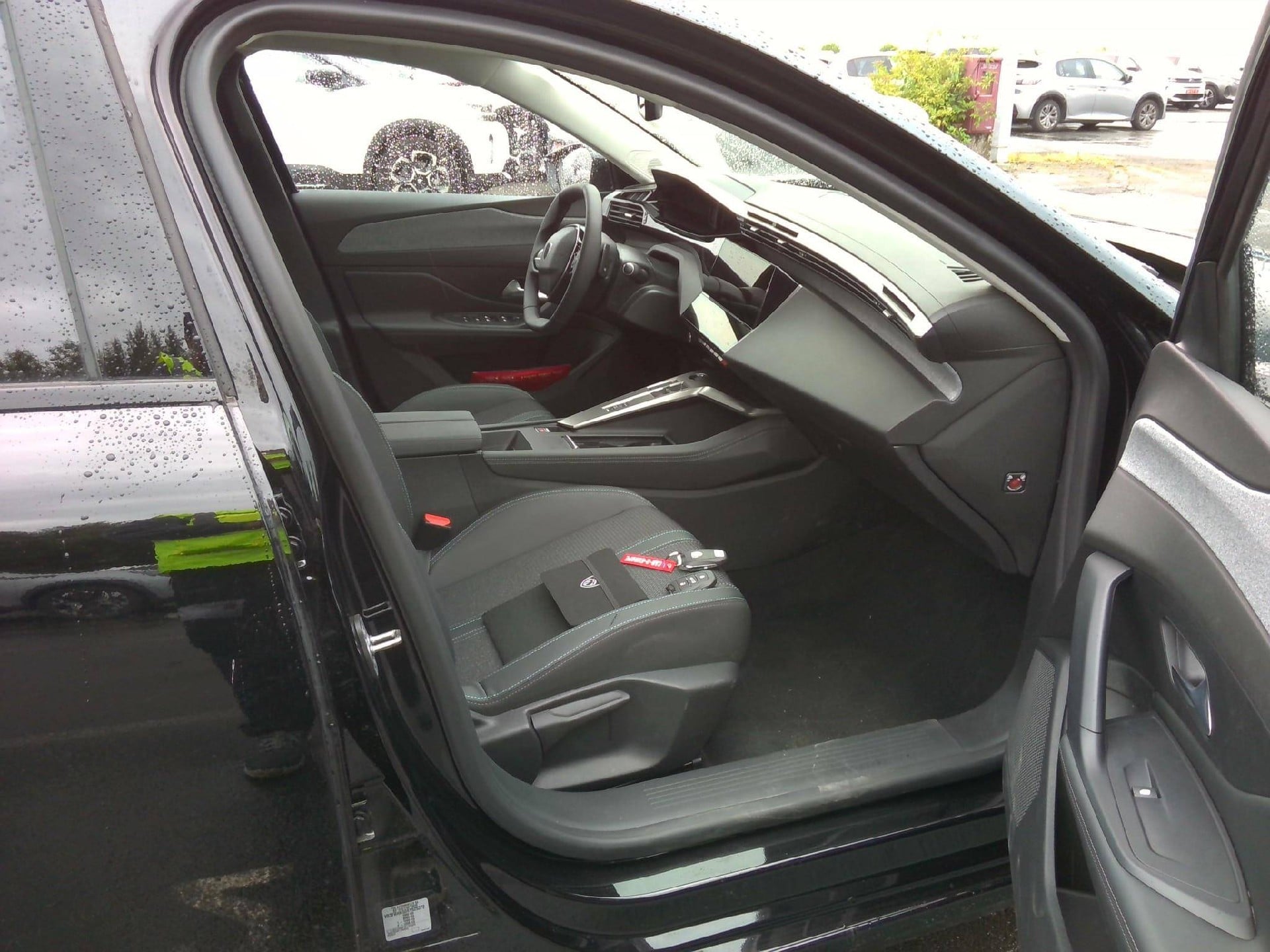 Peugeot 308 SW Allure PureTech 130ch S&S EAT8 photo