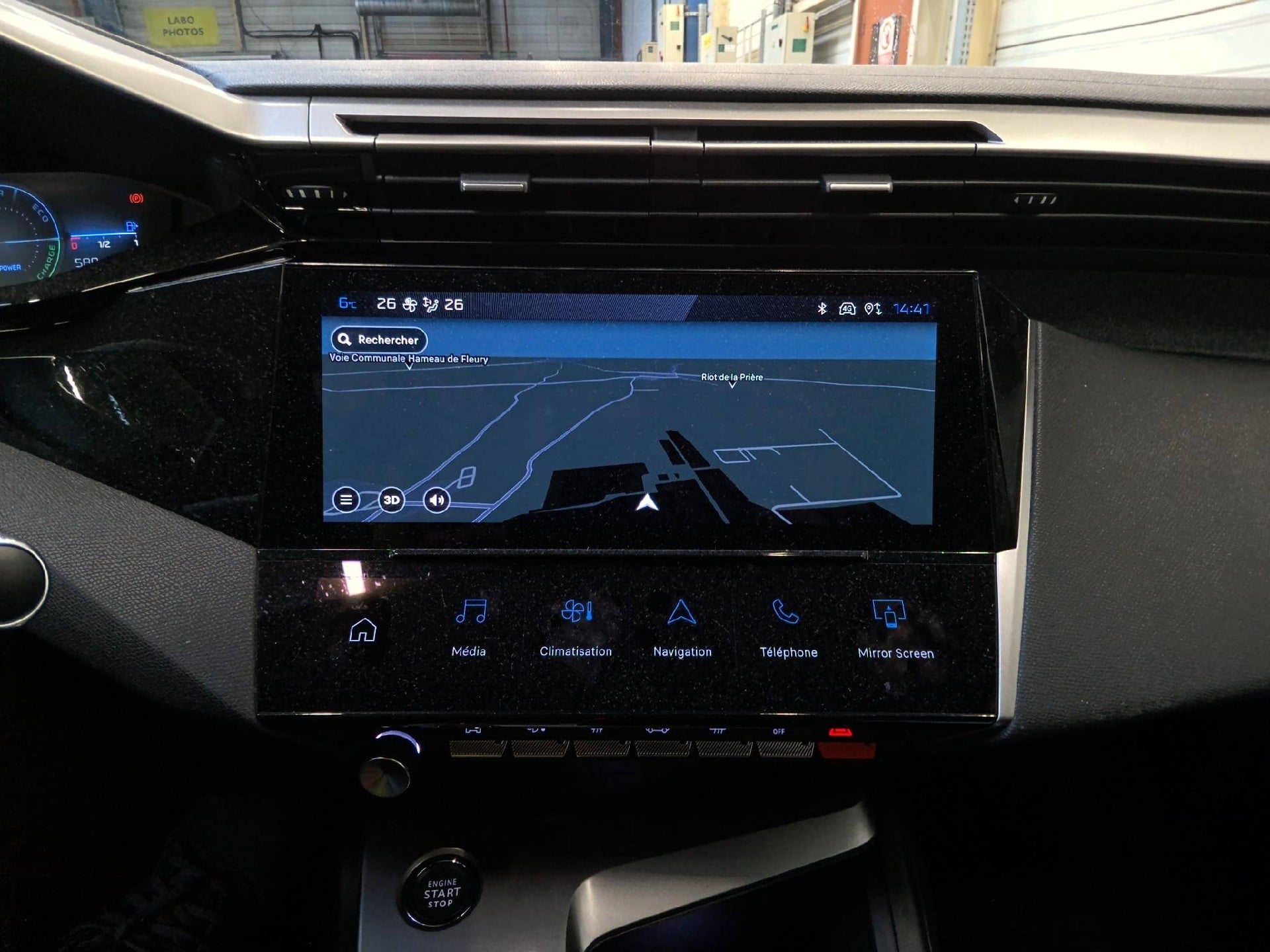 Peugeot 308 Allure Hybrid 136 e-DCS6 1.2 photo