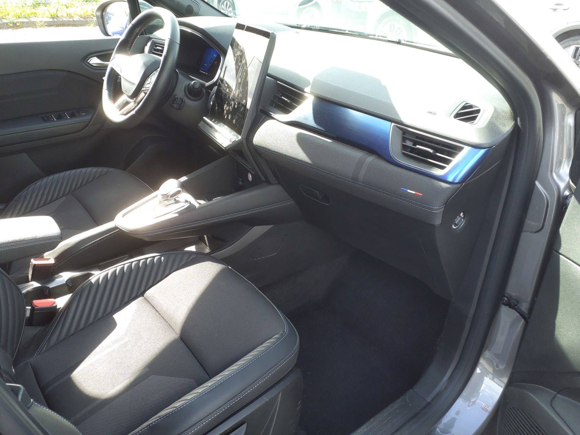 Renault SymbioZ Esprit Alpine E-Tech full hybrid 145 photo