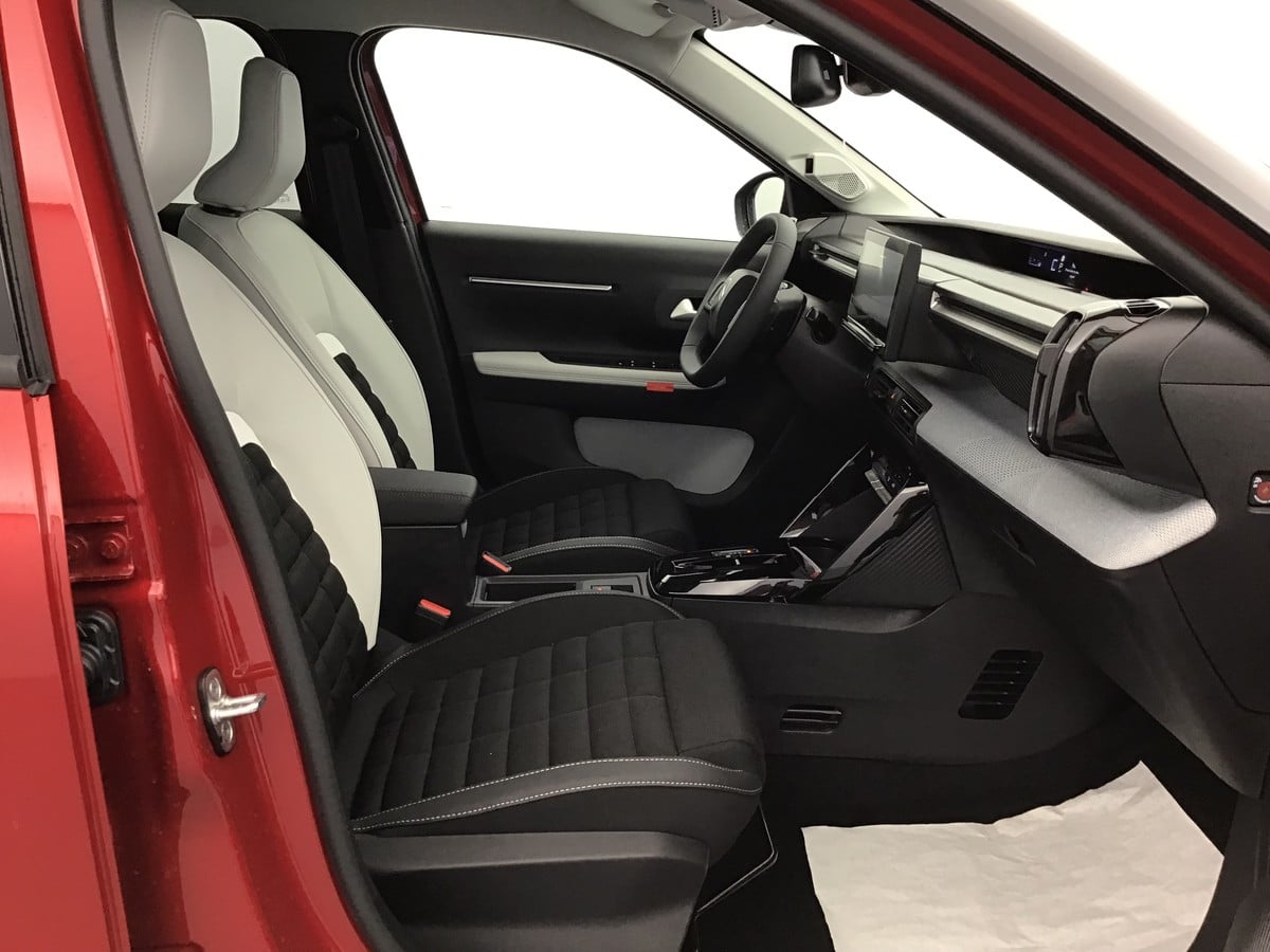 Citroen C3 Aircross MAX 1.2 Gasoline 147hp photo
