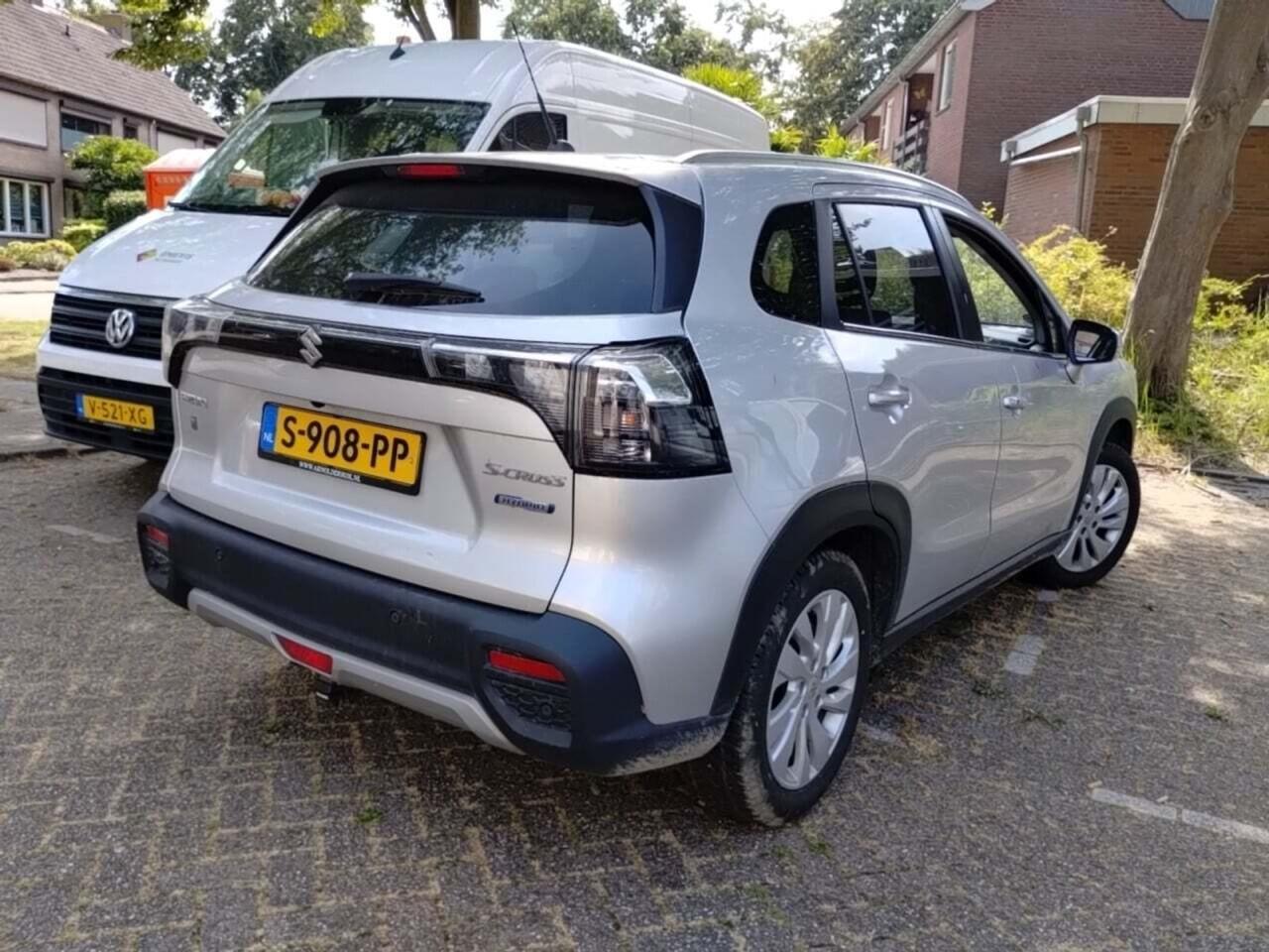 SUZUKI S-Cross 1.4 Boosterjet Select Smart Hybrid photo