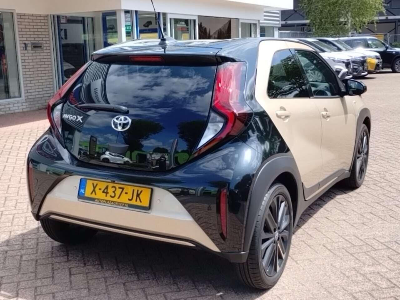 TOYOTA Aygo X 1.0 VVT-i S-CVT Premium photo