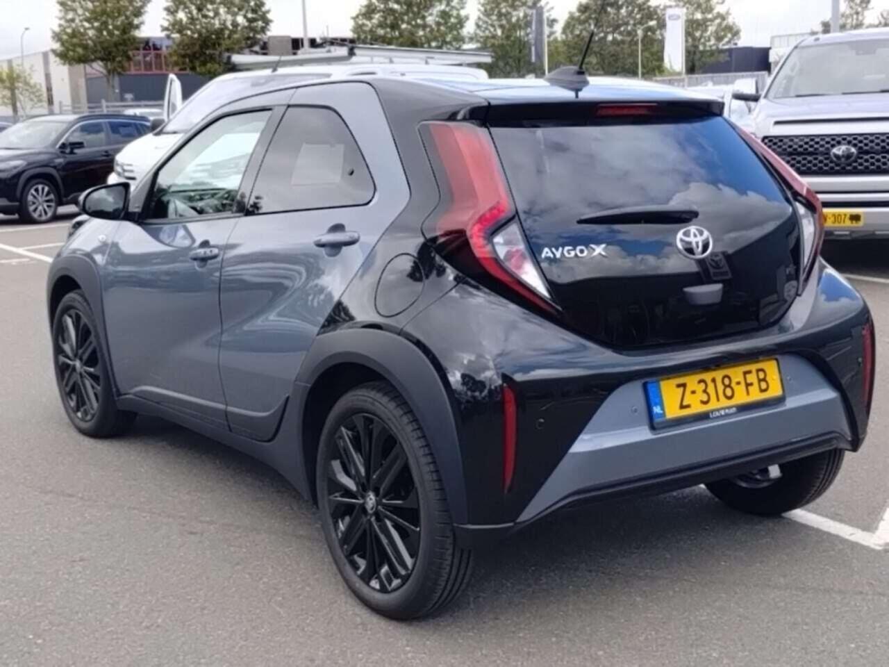 TOYOTA Aygo X 1.0 VVT-i S-CVT Premium photo