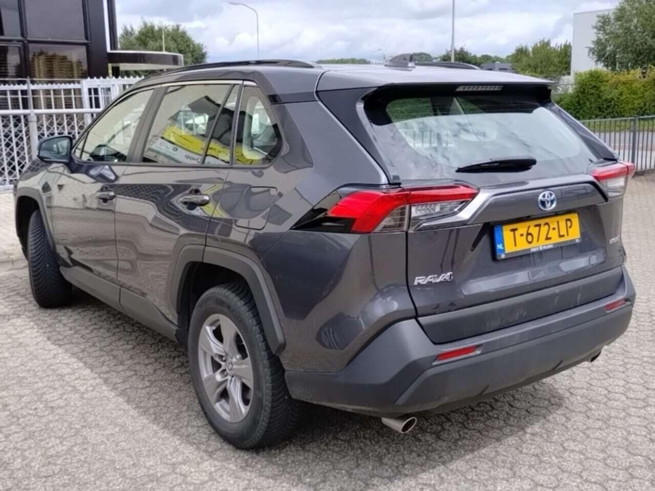 TOYOTA RAV4 2.5 Hybrid Active photo