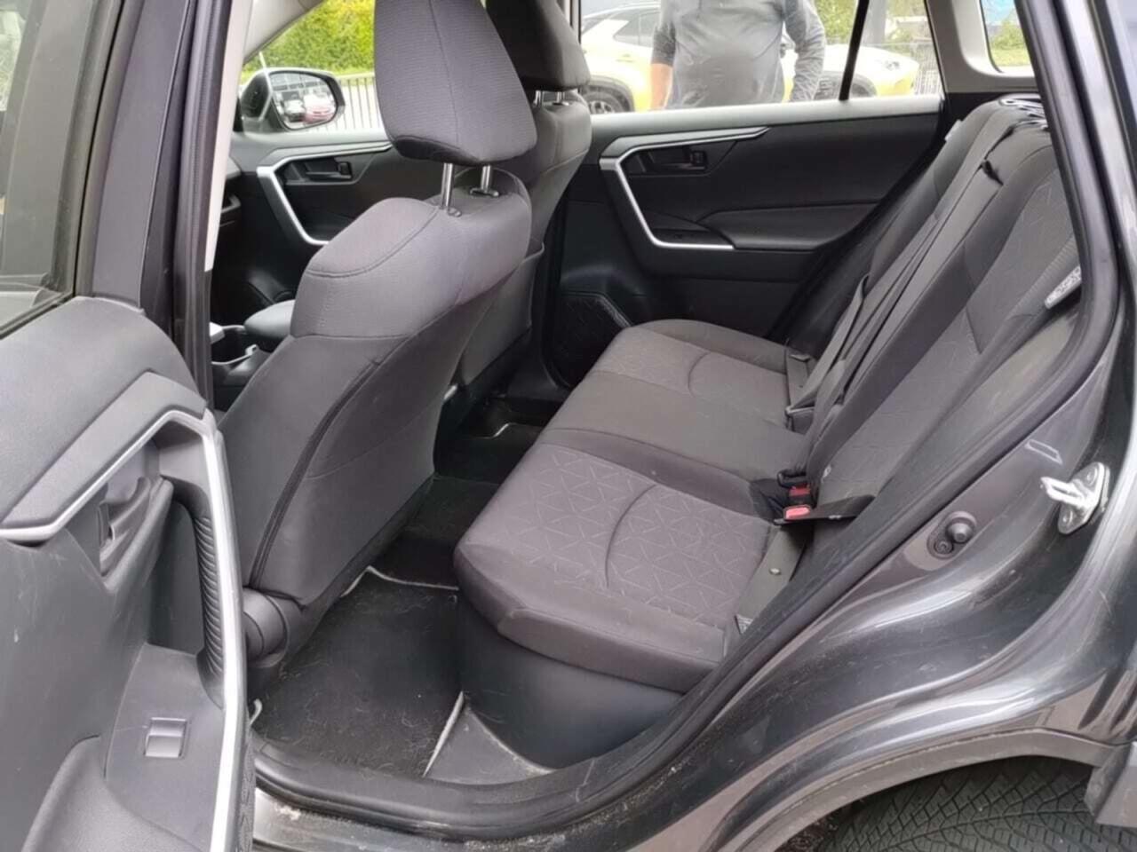TOYOTA RAV4 2.5 Hybrid Active photo