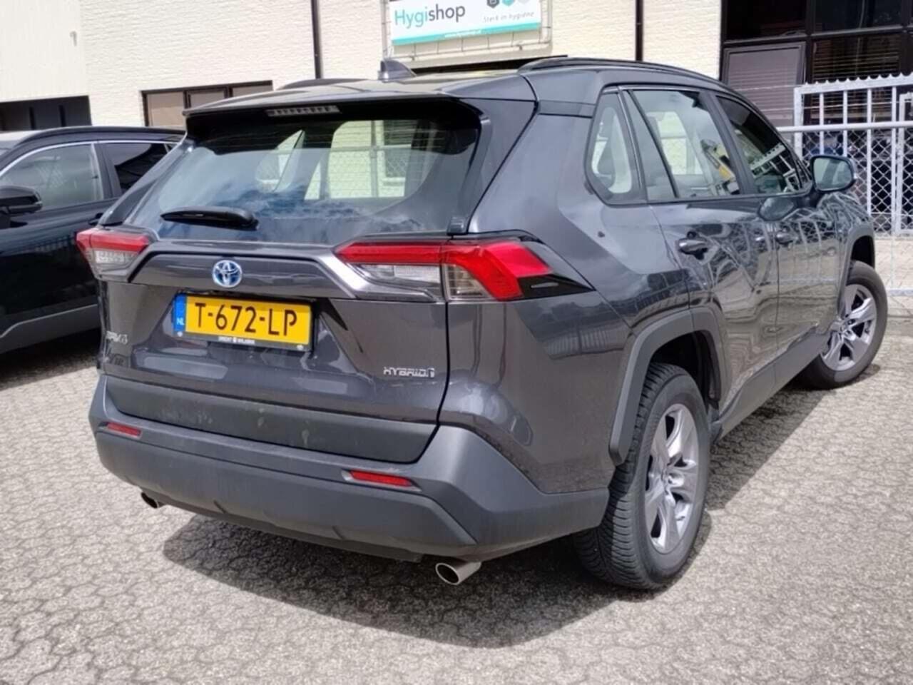 TOYOTA RAV4 2.5 Hybrid Active photo