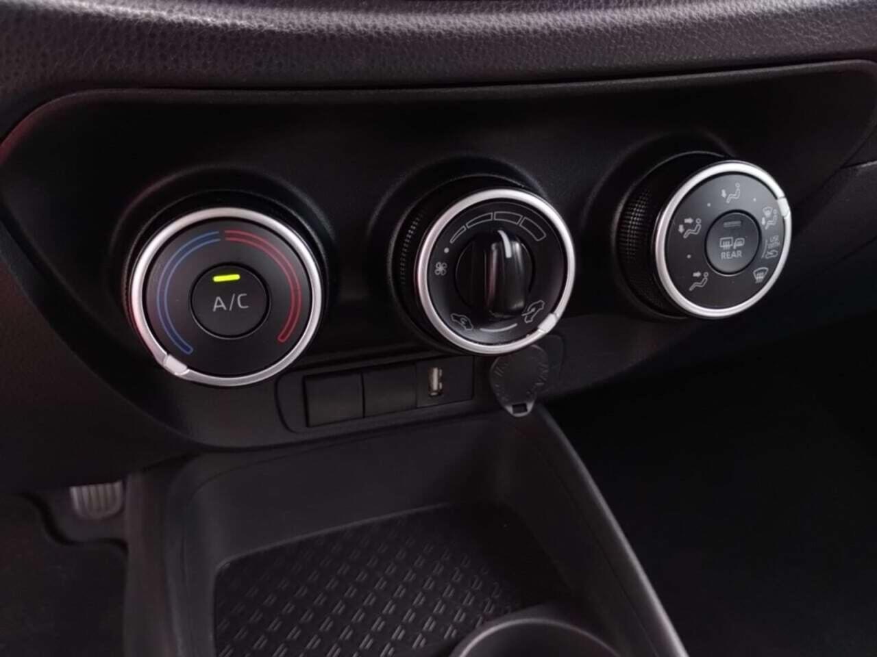 TOYOTA Aygo X 1.0 VVT-i MT Play photo