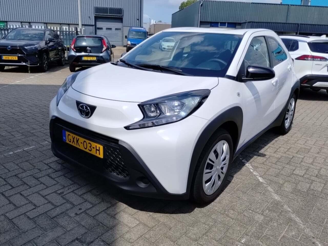 TOYOTA Aygo X 1.0 VVT-i MT Play