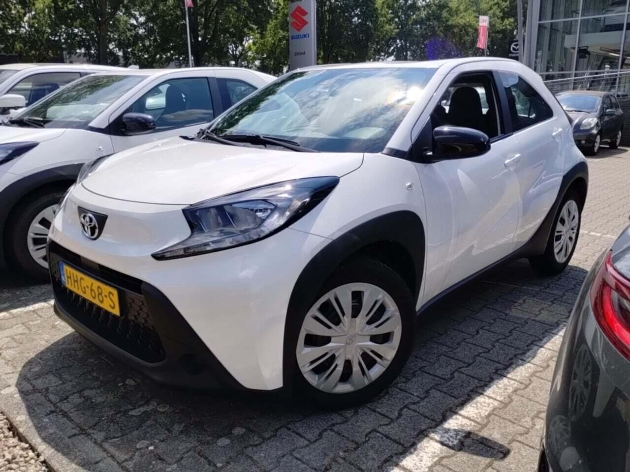 TOYOTA Aygo X 1.0 VVT-i MT Play
