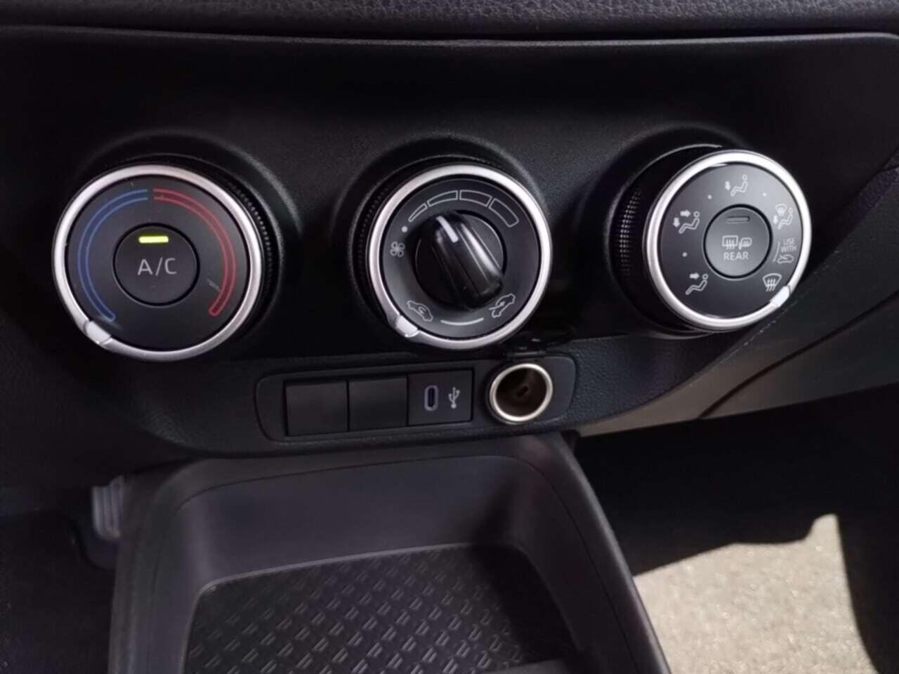 TOYOTA Aygo X 1.0 VVT-i MT Play photo
