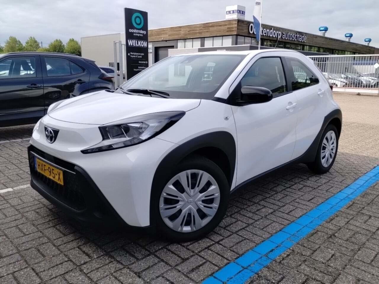 TOYOTA Aygo X 1.0 VVT-i MT Play