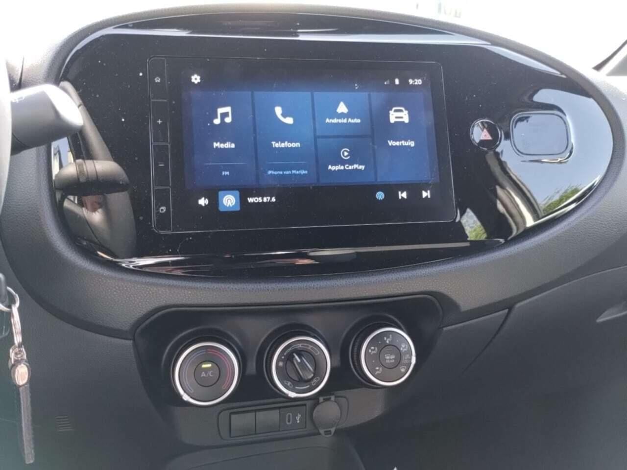 TOYOTA Aygo X 1.0 VVT-i MT Play photo
