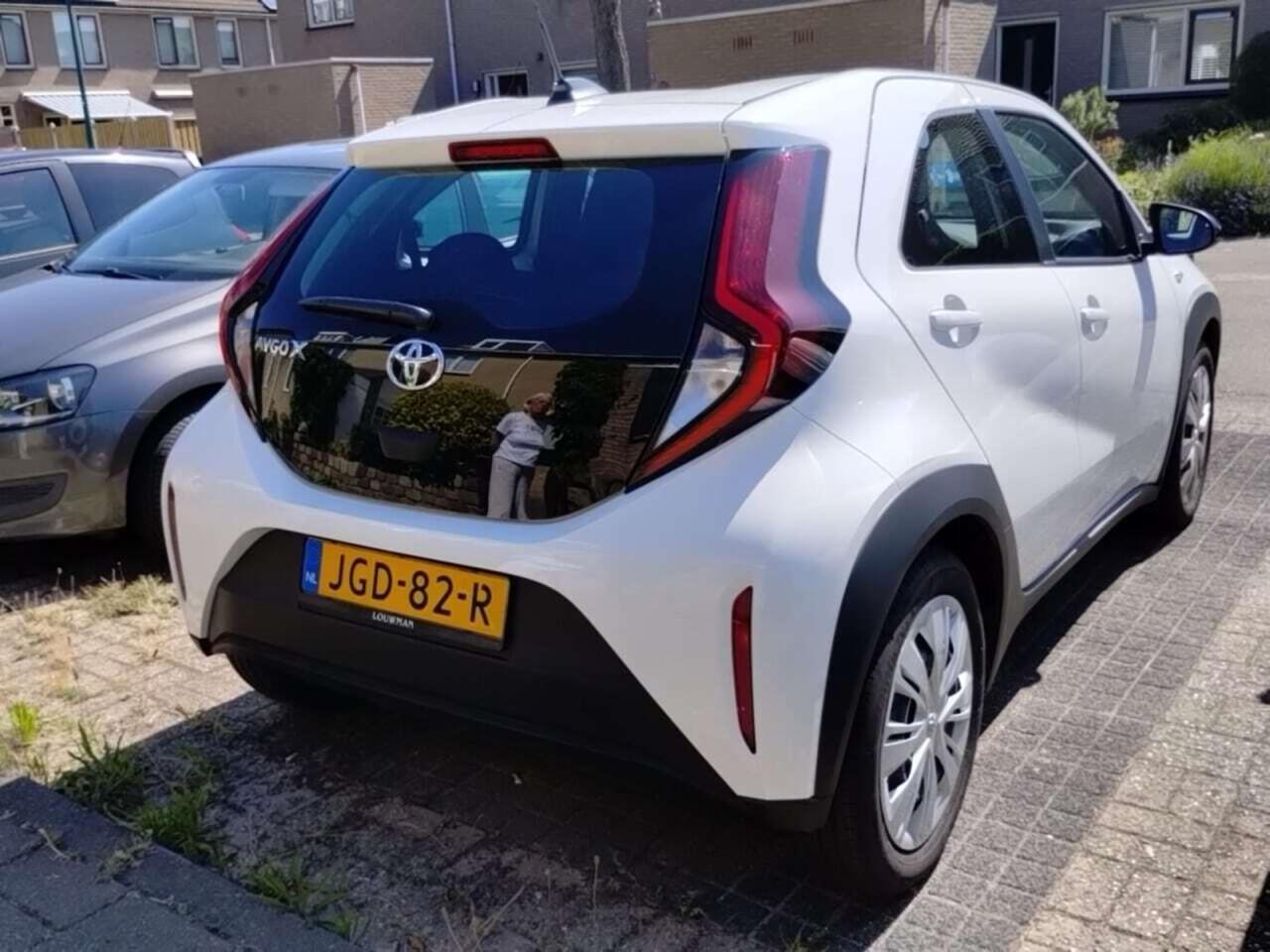 TOYOTA Aygo X 1.0 VVT-i MT Play photo
