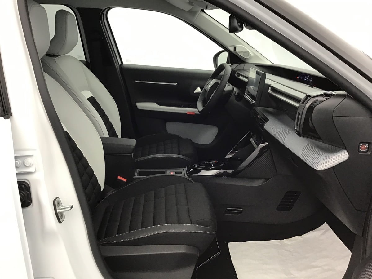 Citroen C3 Aircross MAX 1.2 Gasoline 147hp photo