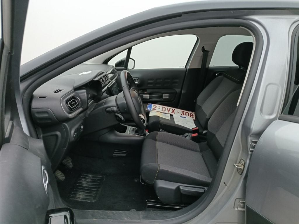 Citroën C3 1.2 PureTech 83 S&S MAN Shine 5d photo
