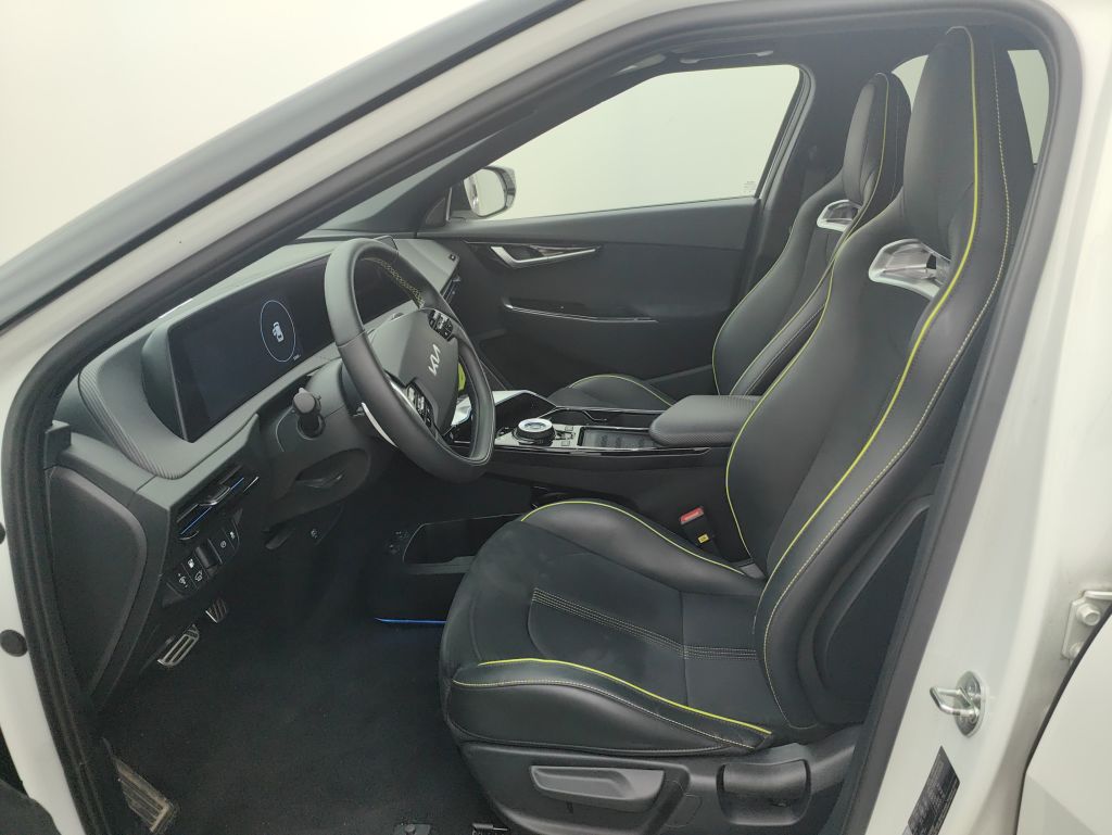 KIA EV6 77.4 kWh 583 AWD GT 5d photo