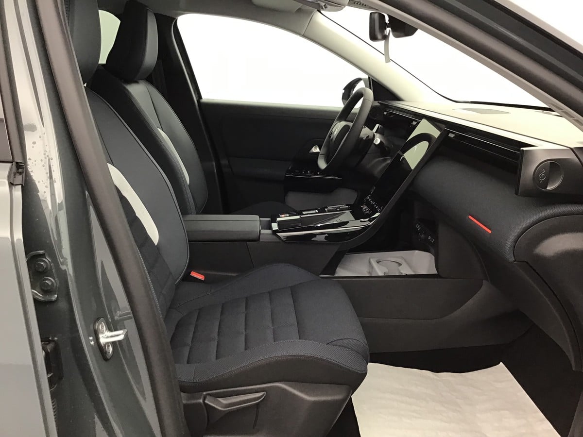Citroen C5 AIRCROSS Plus 1.2 Gasoline 147hp photo