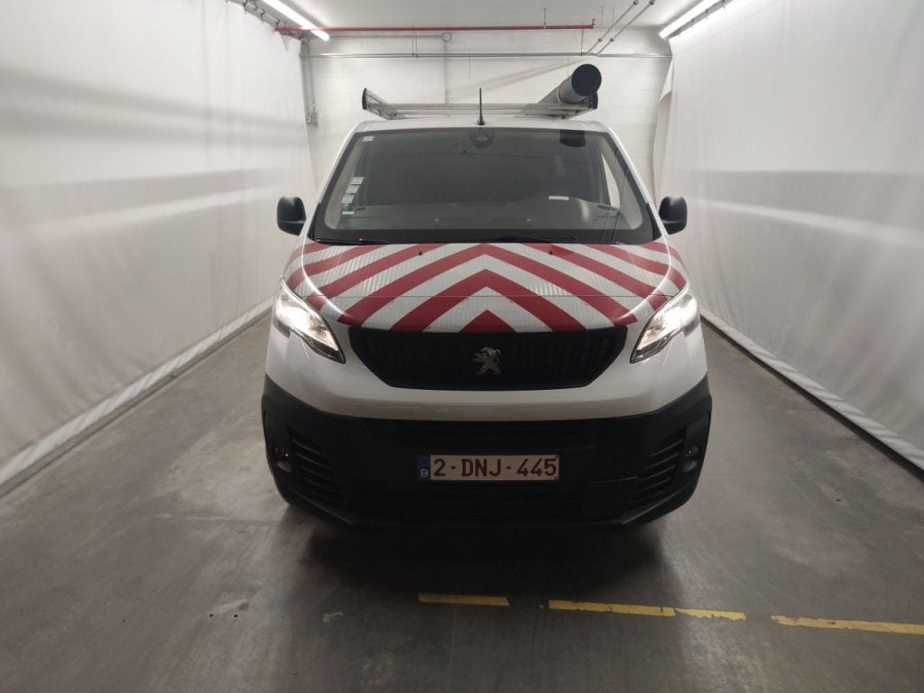Peugeot Expert Standard L2 2.0 BlueHDi 145 EAT8 4d photo