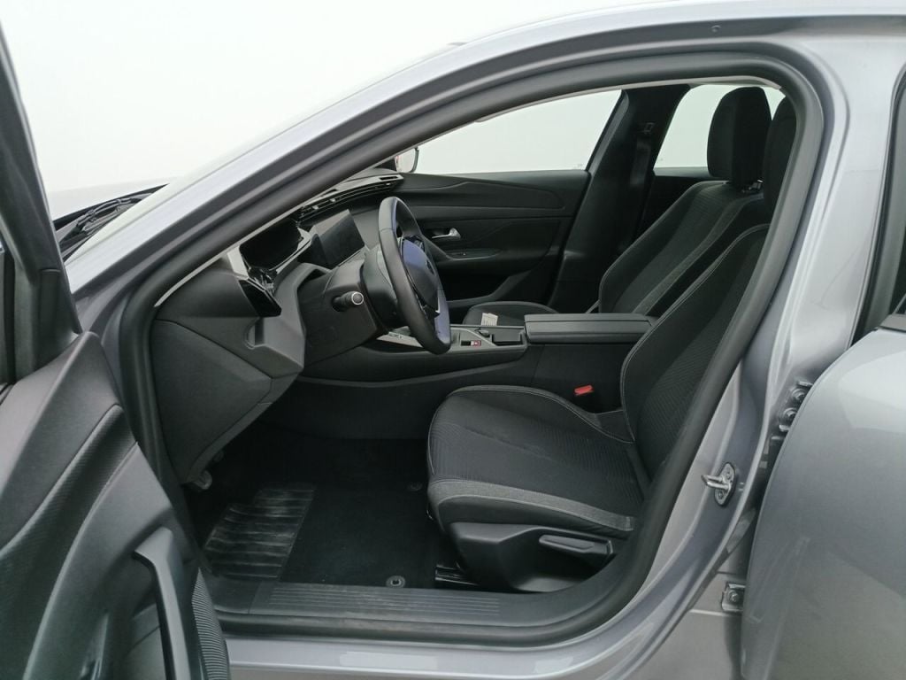 Peugeot 308 SW 1.2 PureTech 130 S&S Active Pack 5d photo
