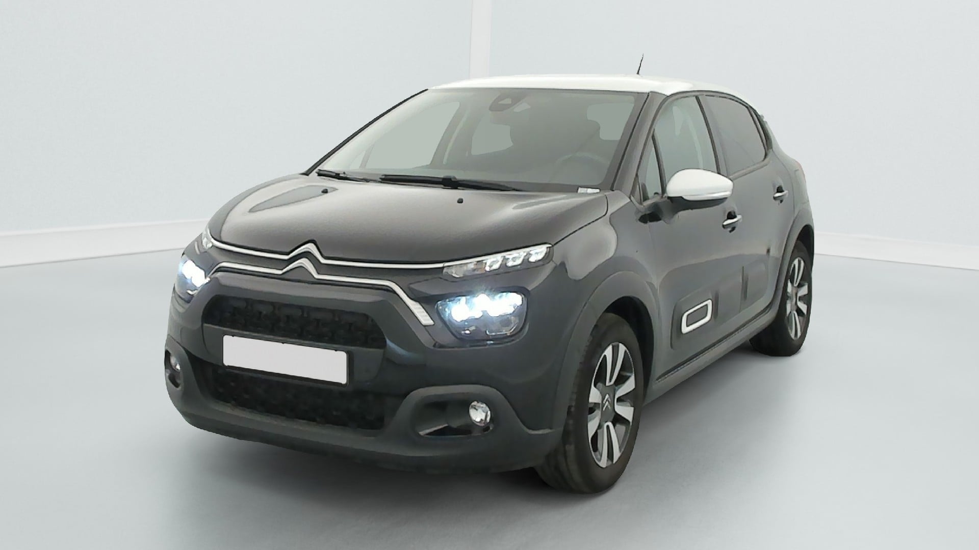 Citroen C3 Shine PureTech 110 S&S BVM6 photo