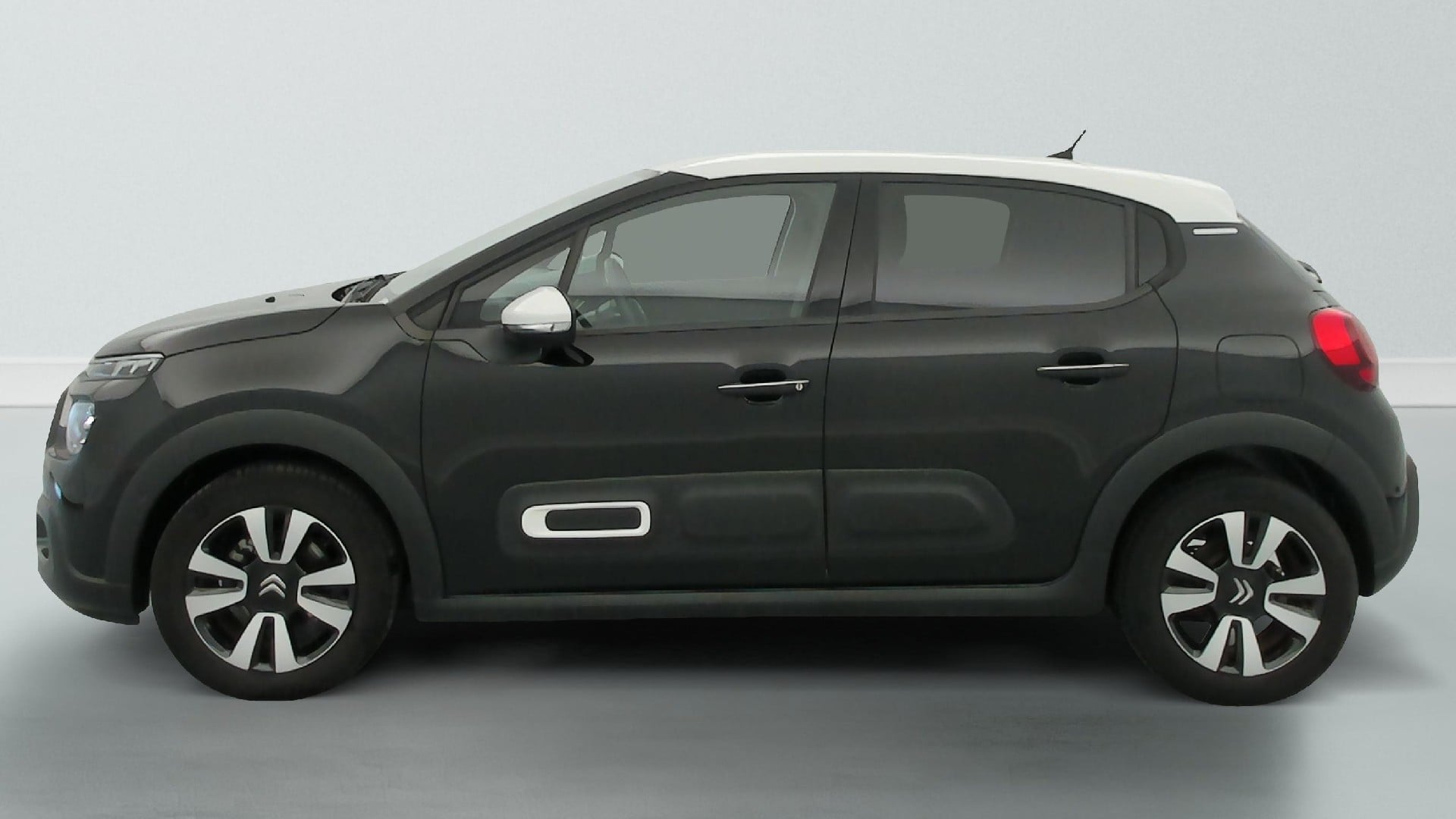 Citroen C3 Shine PureTech 110 S&S BVM6 photo