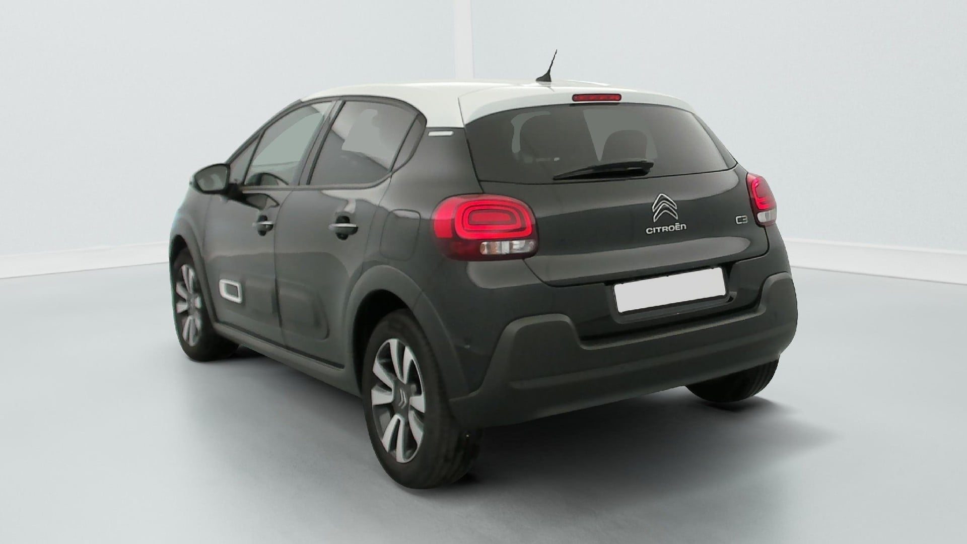 Citroen C3 Shine PureTech 110 S&S BVM6 photo