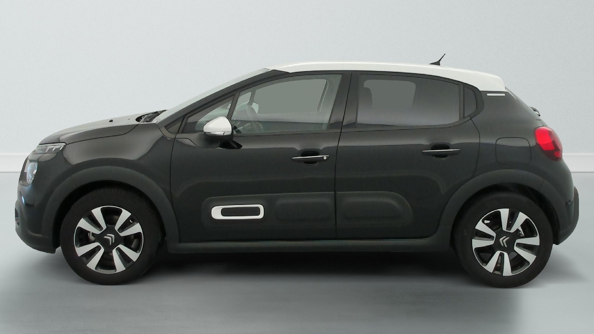 Citroen C3 Shine PureTech 110 S&S BVM6 photo