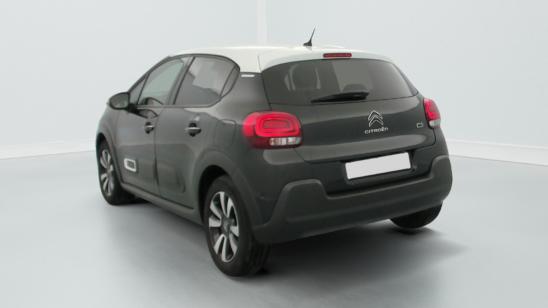 Citroen C3 Shine PureTech 110 S&S BVM6 photo