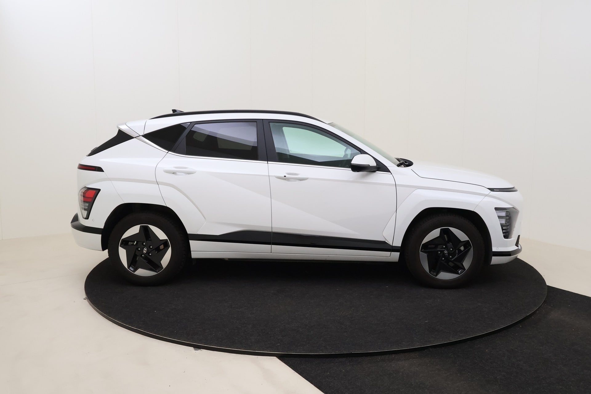 Hyundai Kona Shine 17 65 kWh 214 photo