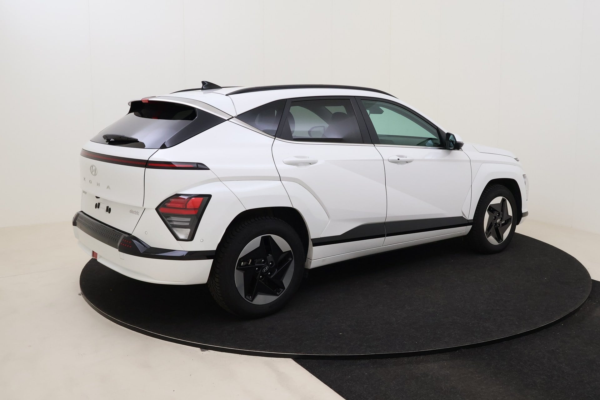 Hyundai Kona Shine 17 65 kWh 214 photo