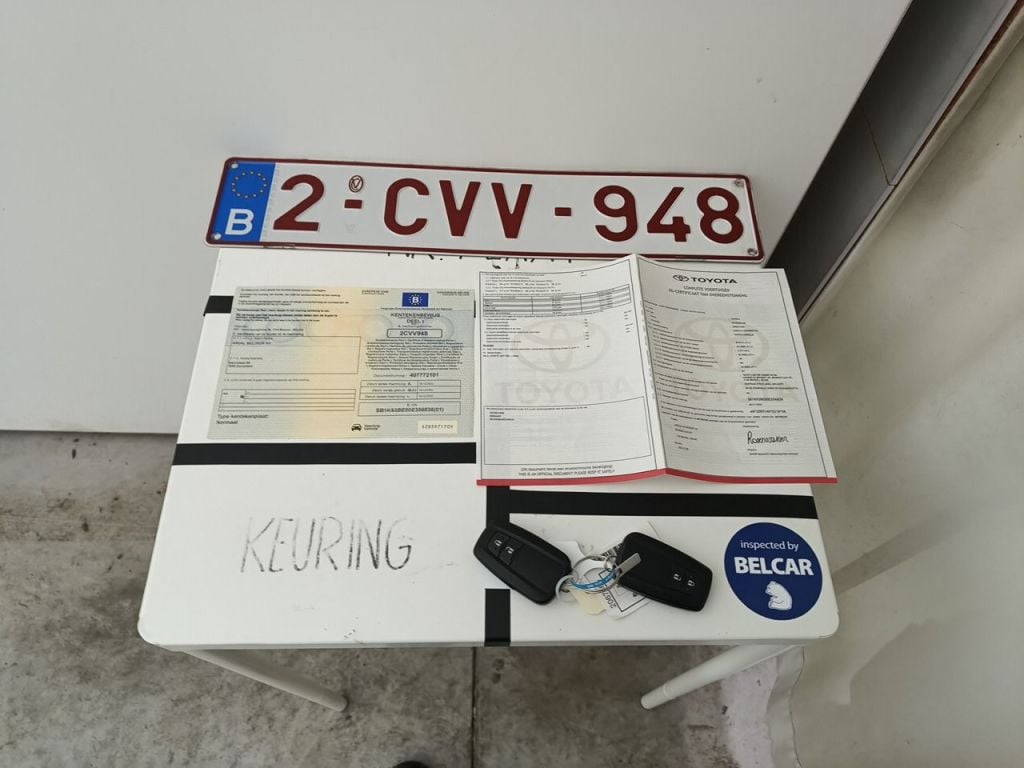 Toyota Corolla 1.8 Hybrid Dynamic e-CVT 5d photo