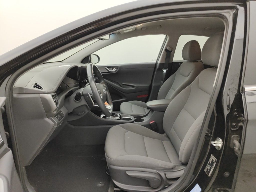 Hyundai Ioniq 1.6 GDi ISG DCT Hybride Feel 5d photo