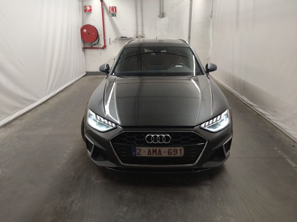 Audi A4 Avant 2.0 35 TDi 120kW S tr S line Business Ed 5d photo