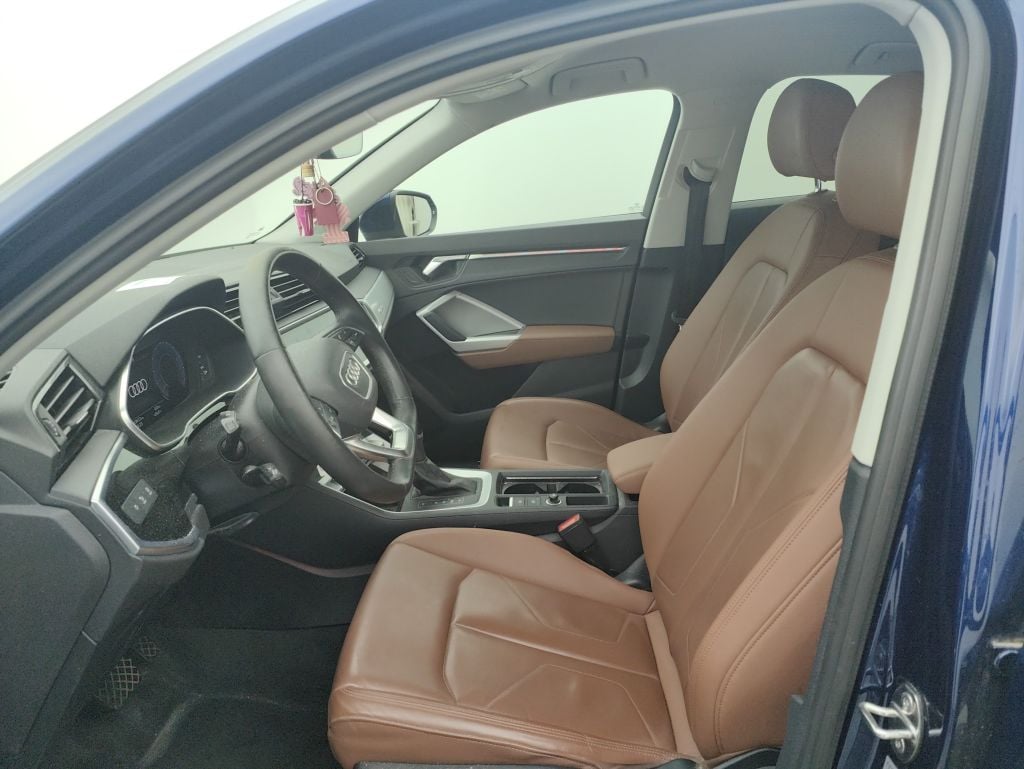 Audi Q3 Sportback 35 TDI S tronic Business Edition 5d photo