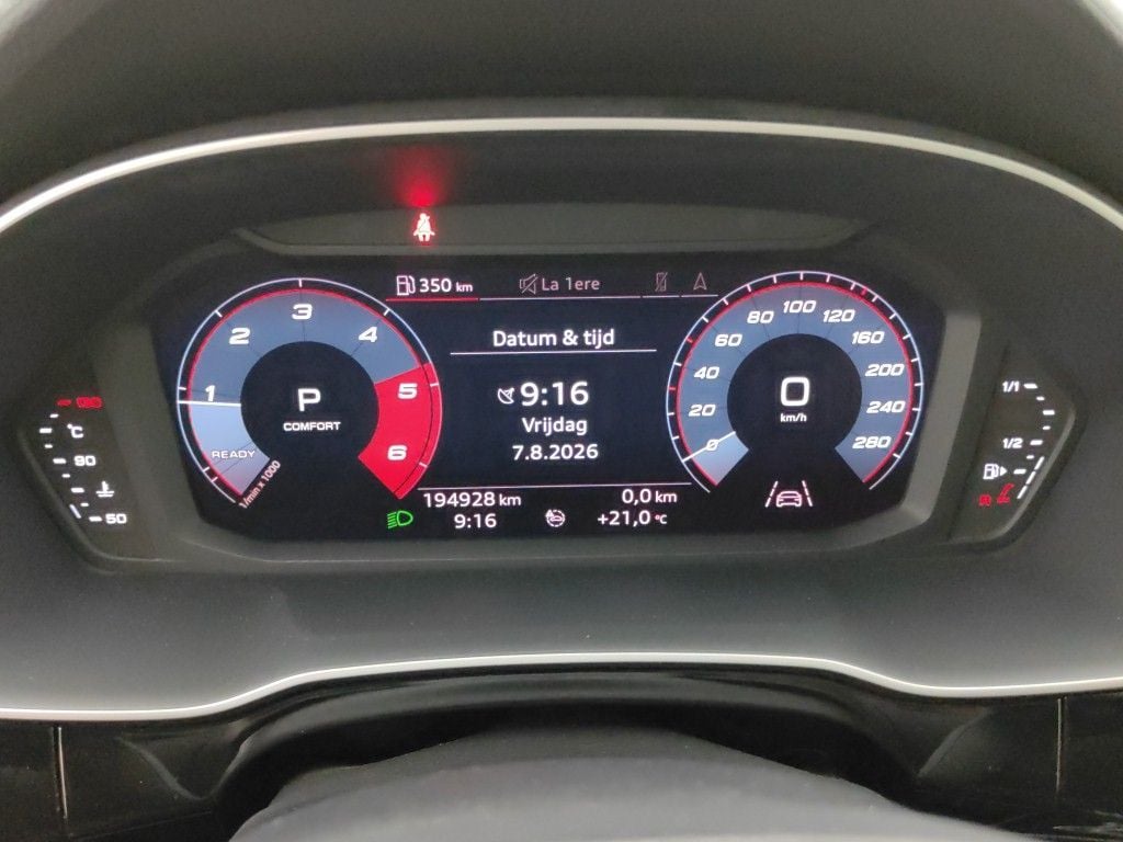 Audi Q3 Sportback 2.0 35 TDI S tronic S Line Business Ed 5d photo