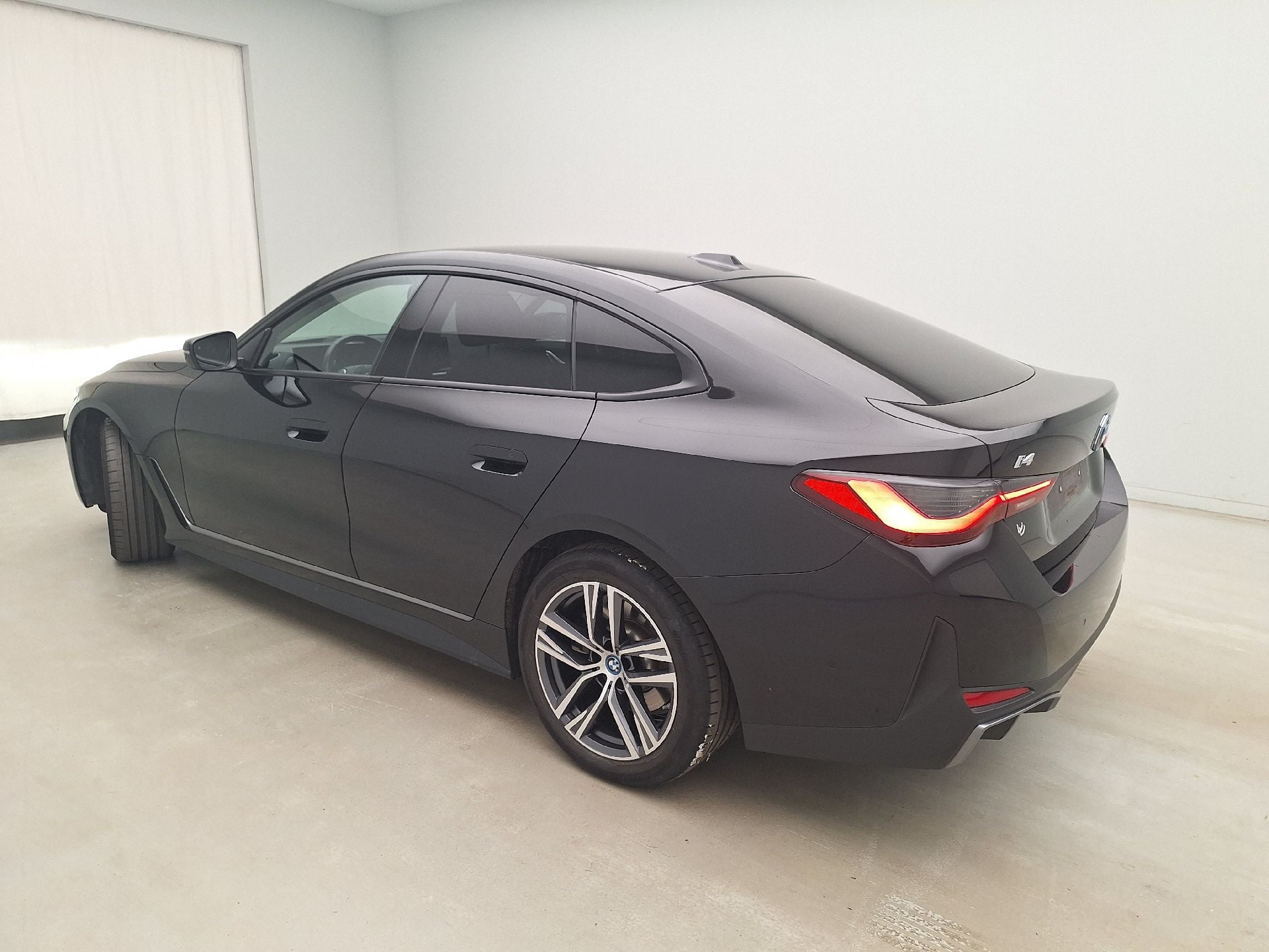 BMW, i4 '21 BEV, BMW i4 eDrive40 5d photo