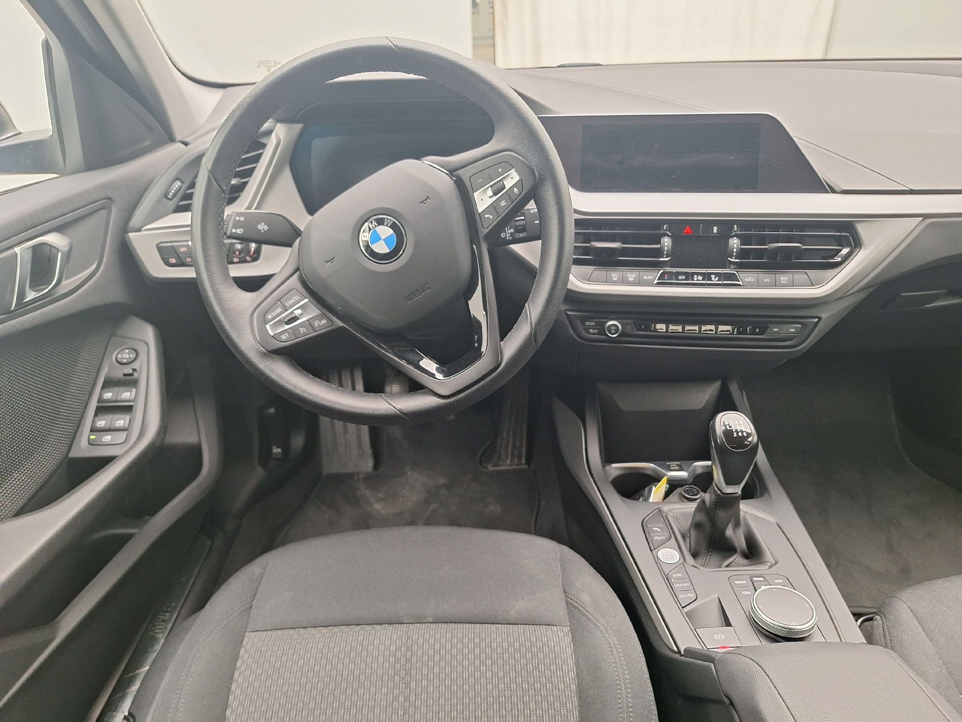 BMW, 1-serie '19, BMW 1 Reeks Hatch 116d (85 kW) 5d photo