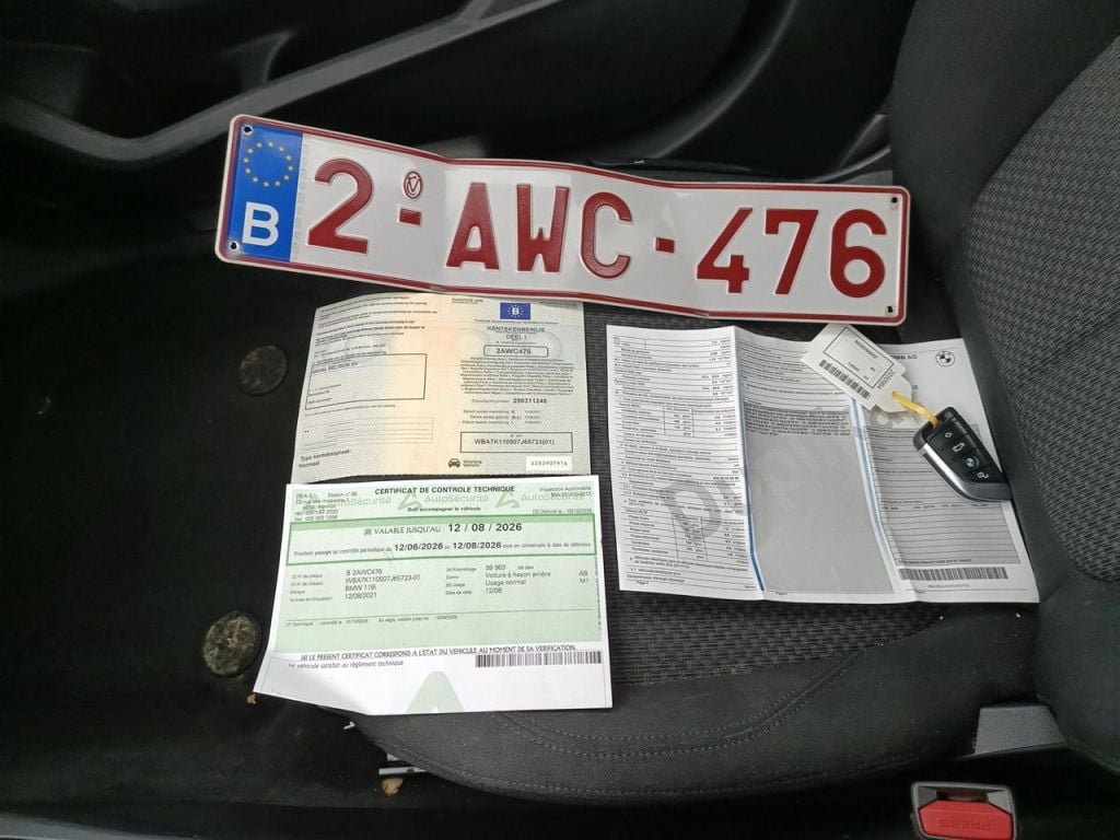 BMW 1 Reeks Hatch 116iA (80 kW) 5d photo
