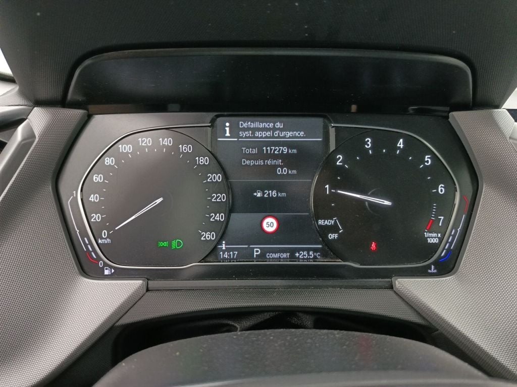 BMW 1 Reeks Hatch 116iA (80 kW) 5d photo