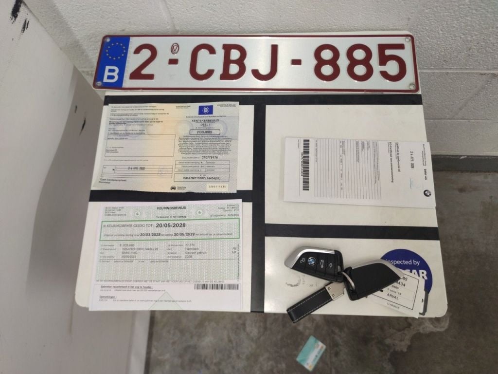 BMW 1 Reeks Hatch 116dA (85 kW) 5d photo