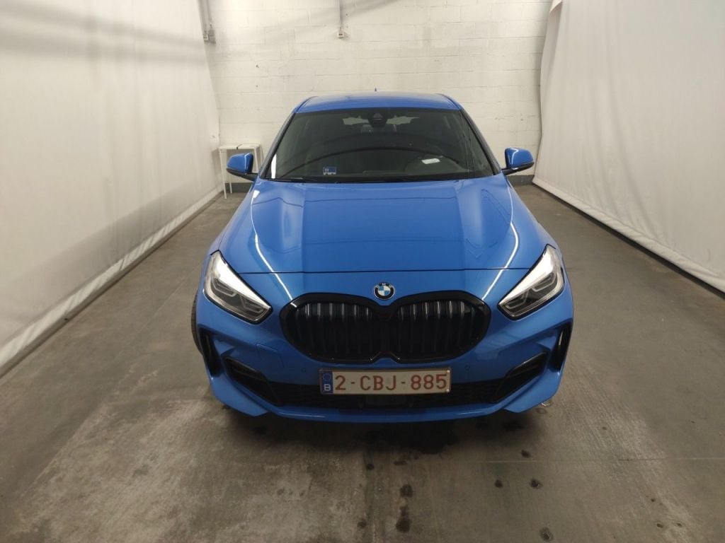 BMW 1 Reeks Hatch 116dA (85 kW) 5d photo