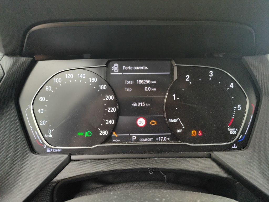 BMW 1 Reeks Hatch 118dA (110 kW) 5d photo