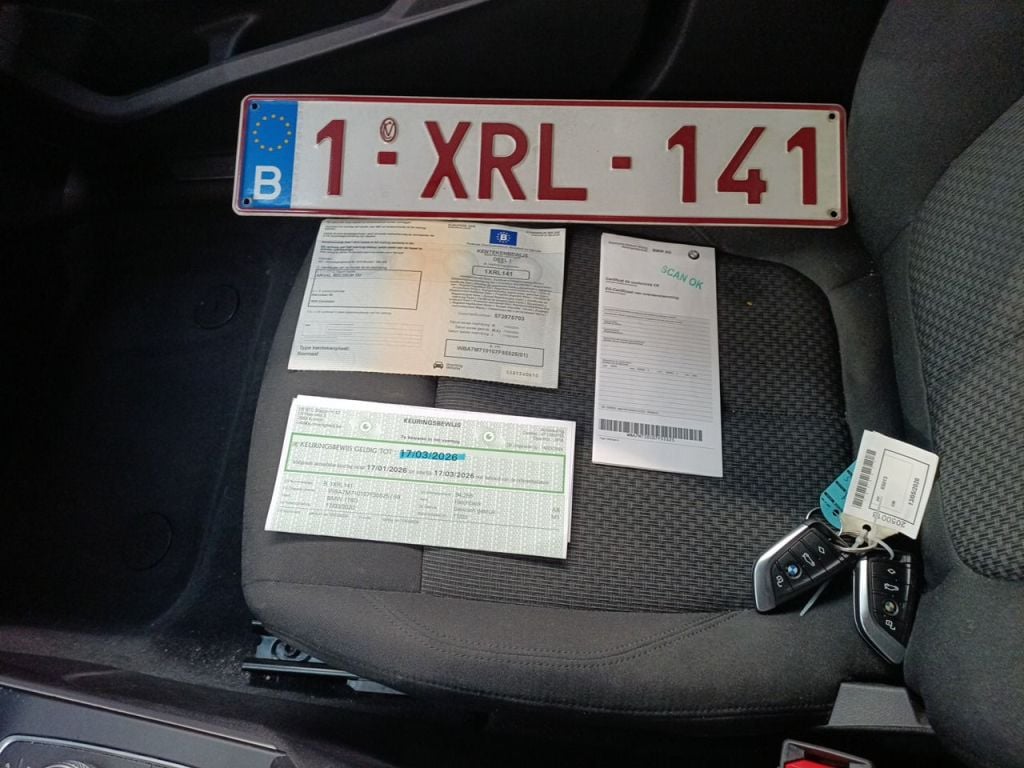 BMW 1 Reeks Hatch 116dA (85 kW) 5d photo