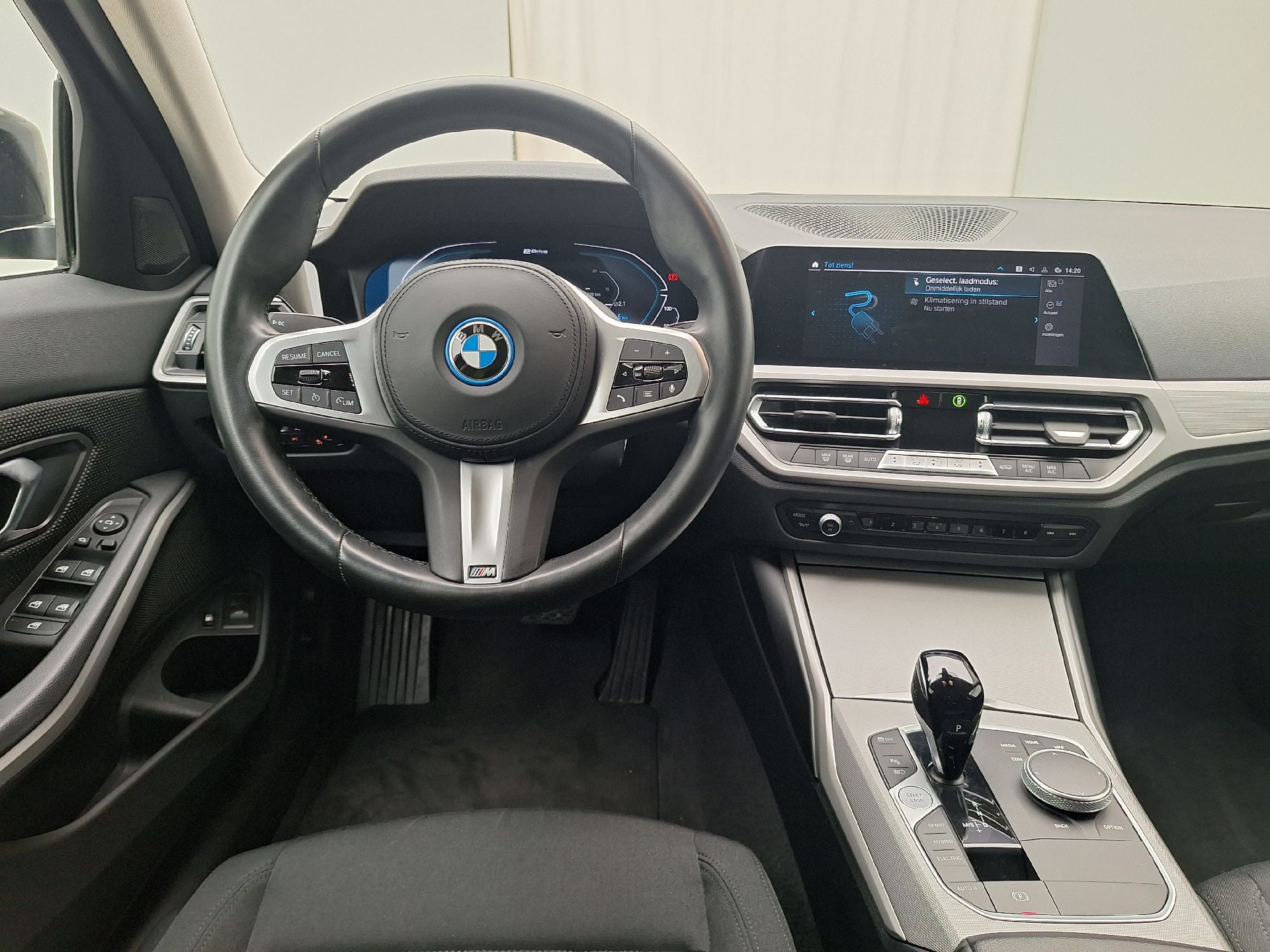 BMW, 3-serie To. '18 PHEV, BMW 3 Reeks Touring 320e (150 kW) 5d photo