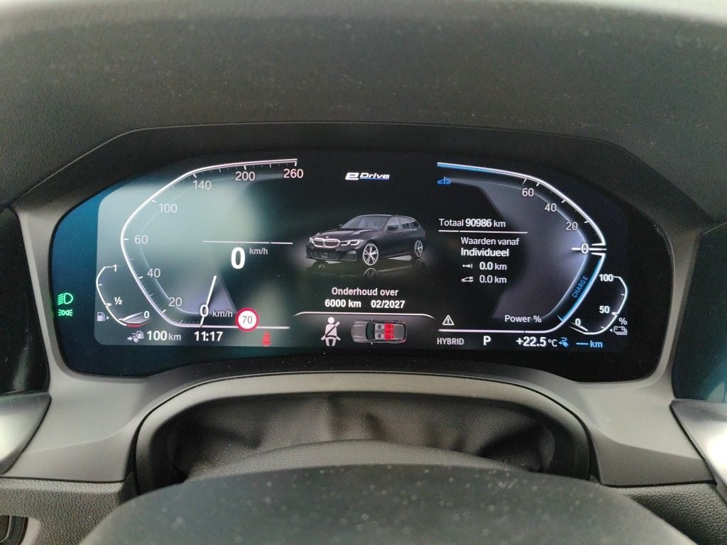 BMW 3 Reeks Touring 320e (150 kW) 5d photo