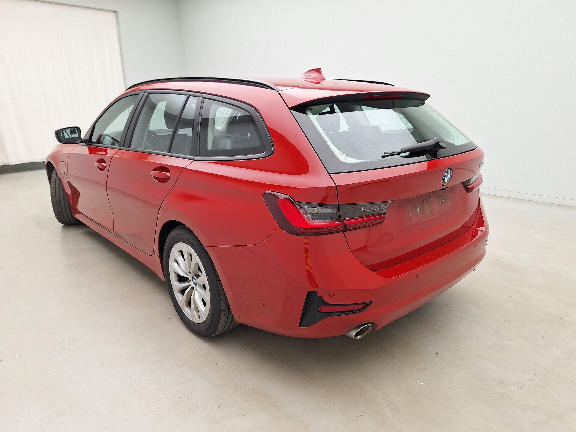 BMW, 3-serie To. '18 PHEV, 320e Touring photo