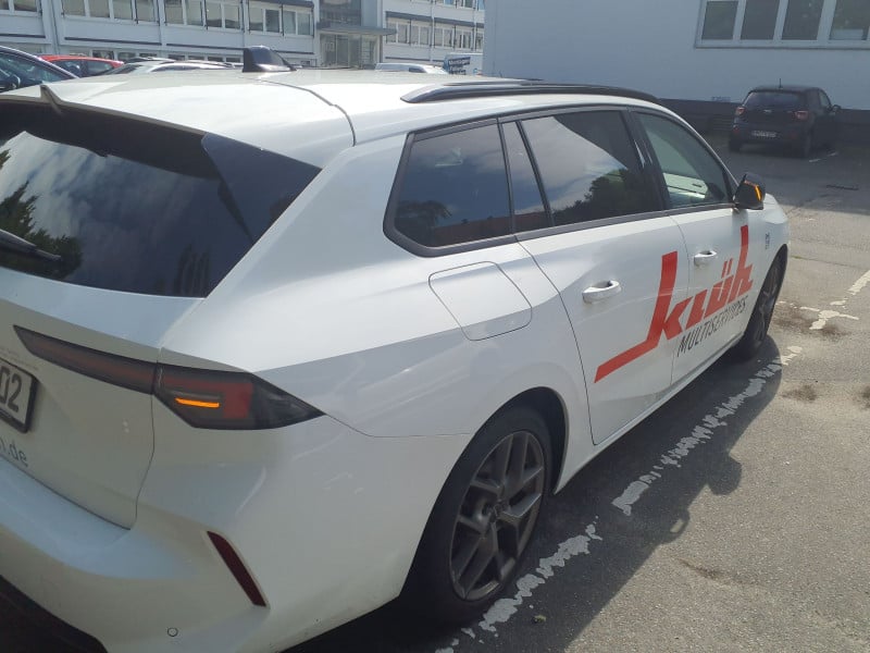 Opel Astra photo